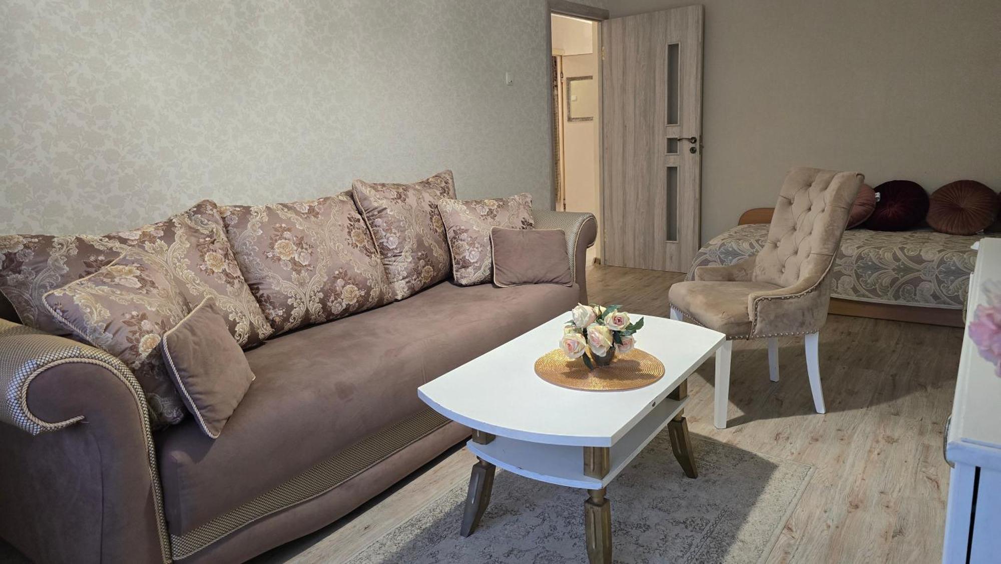 Dvieju Kambariu Butas Apartment Taurage Ngoại thất bức ảnh